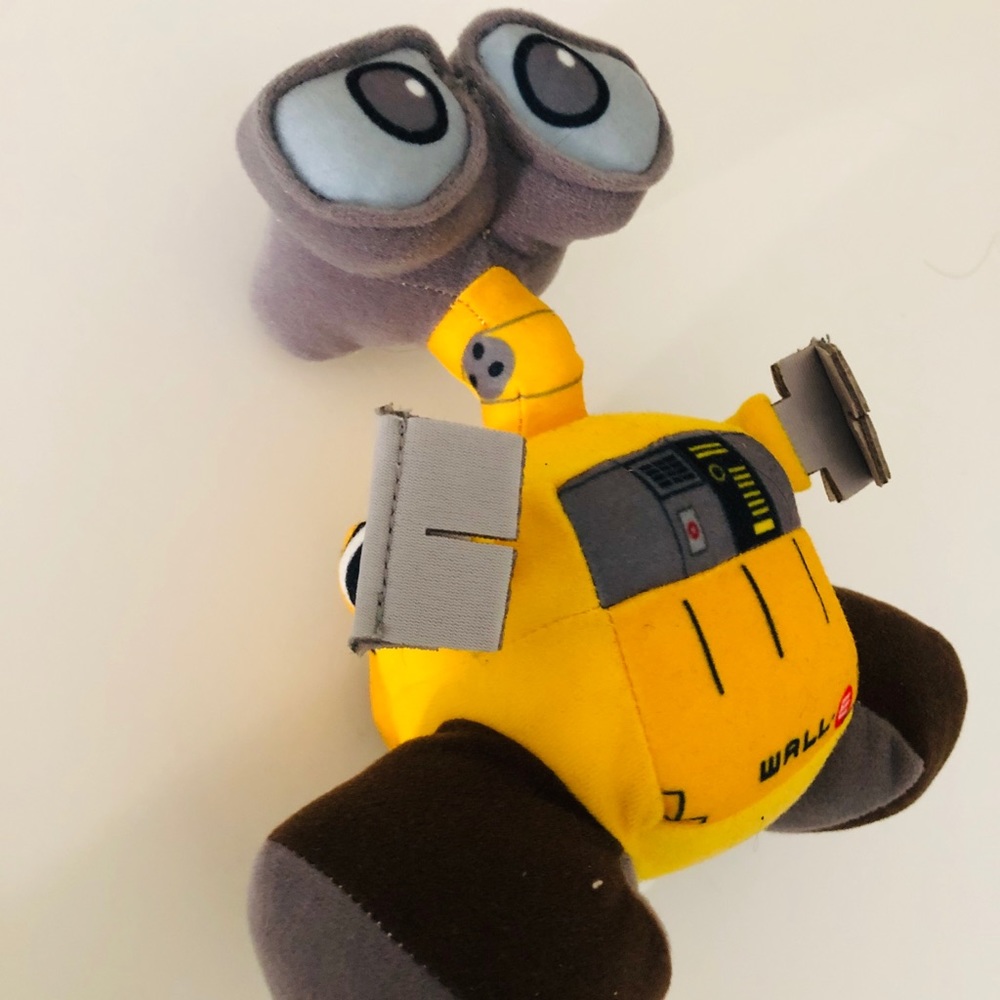 Wall E Disney plushie
